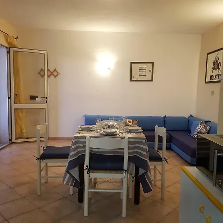 Betty Vacanze Tatil Evi Badesi